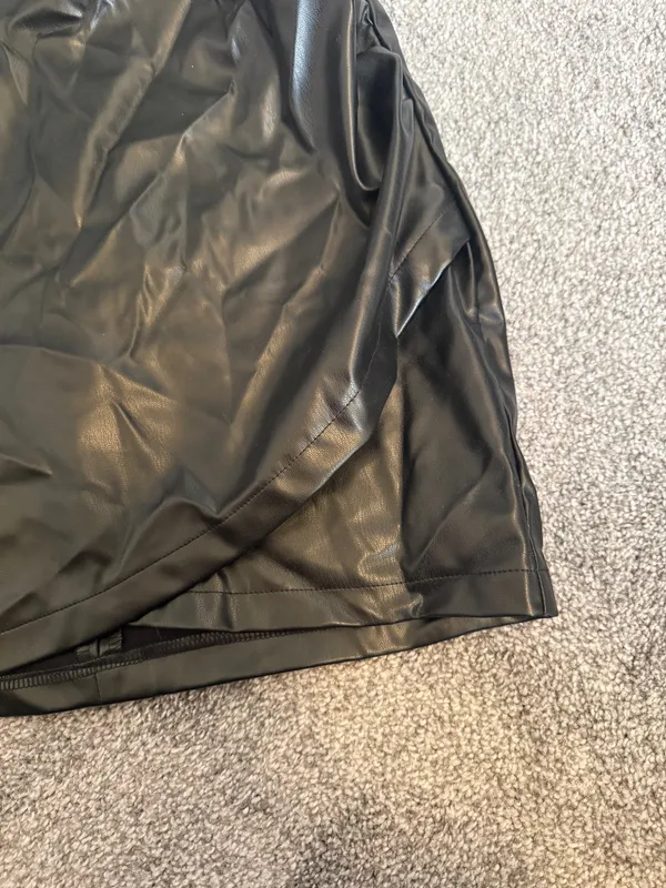 Black Leather Skirt - Image 2