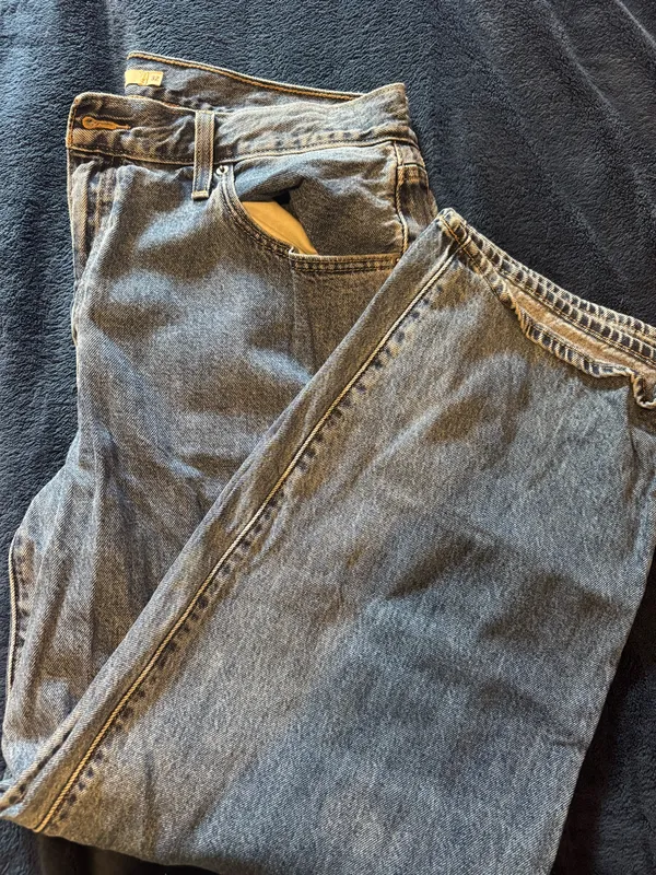 Levi’s Baggy Dad Jeans - Image 3
