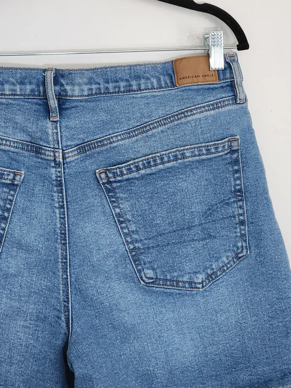 American Eagle Strigid Relaxed Cutoff Jean Shorts Size 12 - Image 5