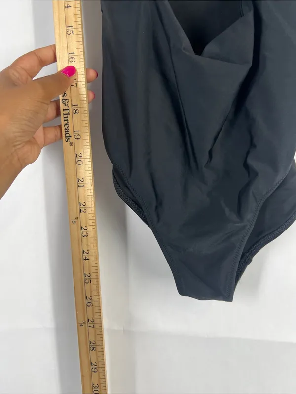 Aerie Twist Cutout One Piece Swimsuit Black Size M NWT - Image 12