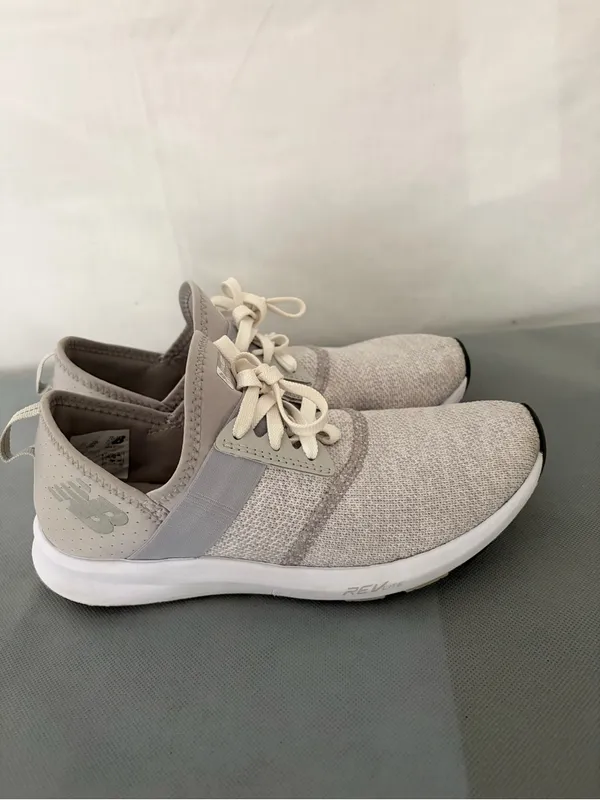 New Balance FuelCore Nergize Gray Mesh Sneakers Womens 7 (B214) - Image 5