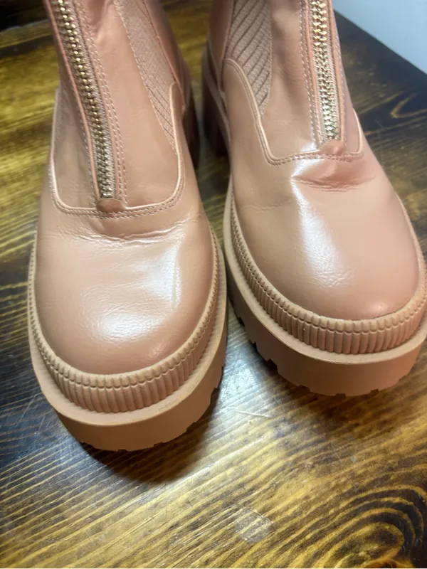 BCBGeneration Montana Tan‎ Ankle Boots Size 6.5 - Image 4