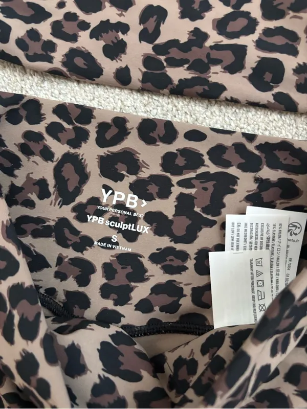 YPB Abercrombie Leopard Print Set XS/S - Image 2