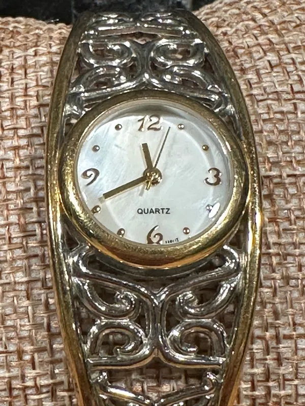 AVON BUTTERFLY Filigree TWO-TONE BANGLE Watch Cuff Quartz Fashion Jewelry - Image 2