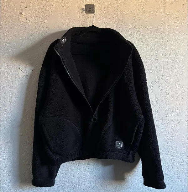Gymshark Sherpa Jacket - Image 8