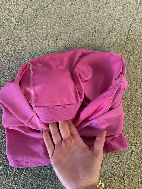 Old Navy Workout Top - Image 3