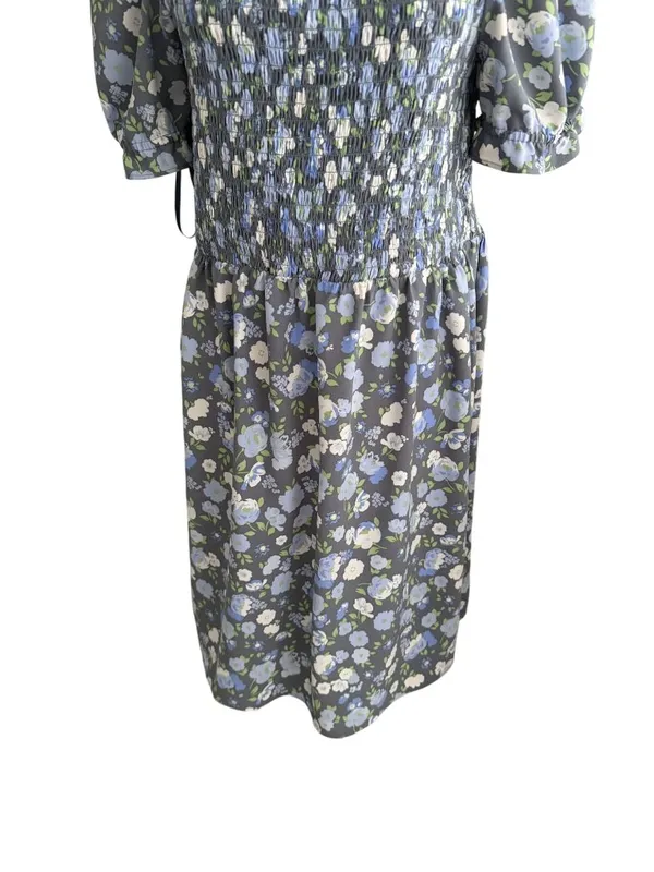 ANN TAYLOR LOFT Blue Floral Smocked Sundress Size Large - Image 3