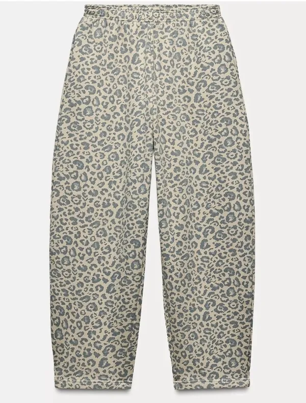 ZARA sweatshirt and sweat pants worn once. Size small - Image 4