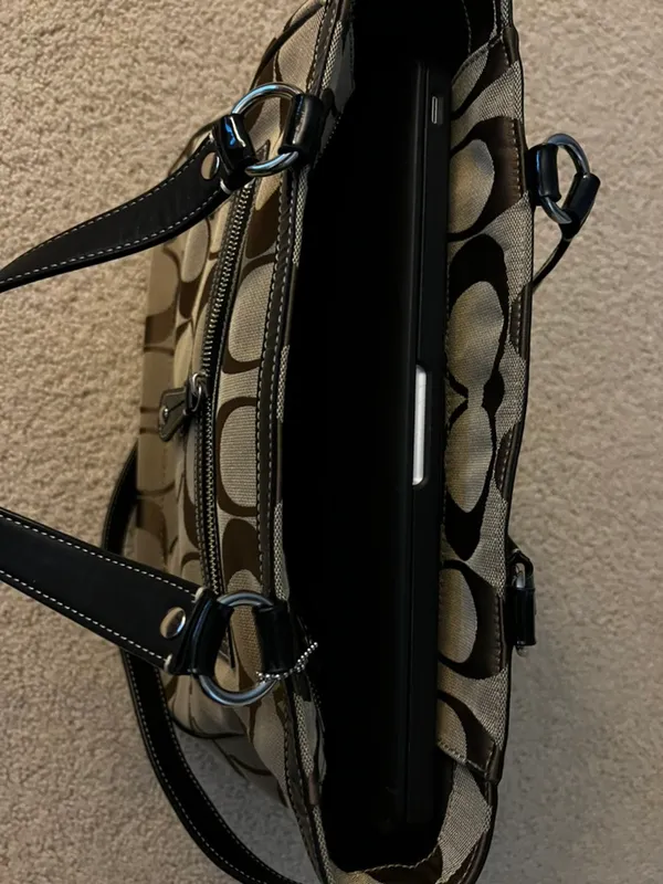 Coach Hand Bag - Image 6