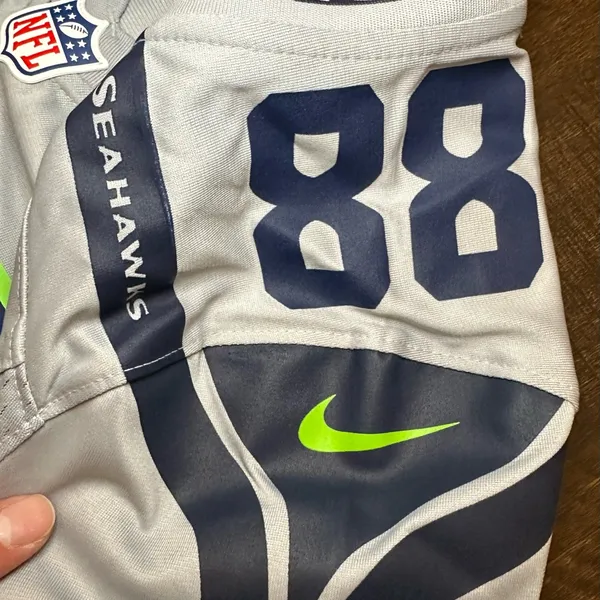 NWOT Seattle Seahawks NFL Nike On Field Women’s Jersey #88 Custom “Arnaut”-Small - Image 5