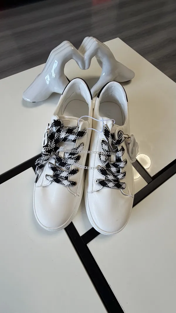 🎀🐾 ✨ Karl Lagerfeld Paris "Capree" White Sneakers • Size 11M • Brand New ✨🎀🐾 - Image 9