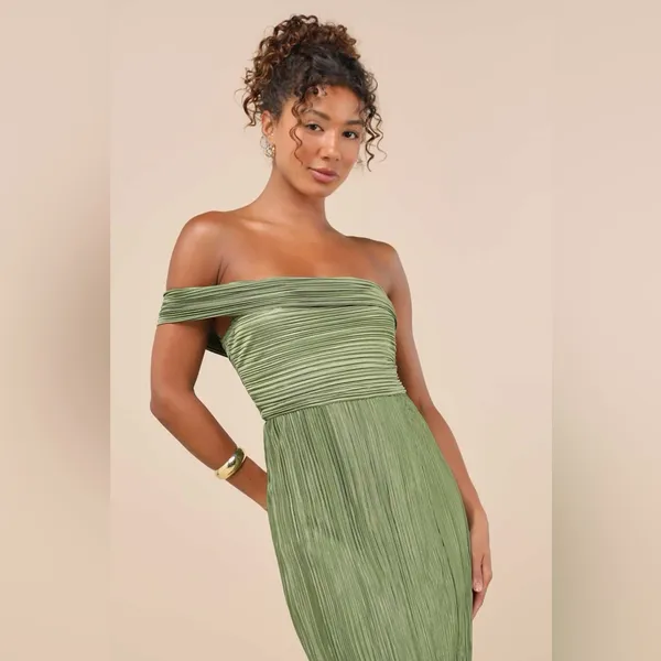 Lulu's Poised Performance Olive Green Plisse One-Shoulder Maxi Dress - Image 3