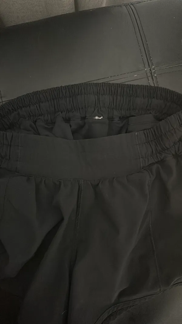 Black Lululemon Hotty Hot 2.5" Shorts Low-Rise - Image 4
