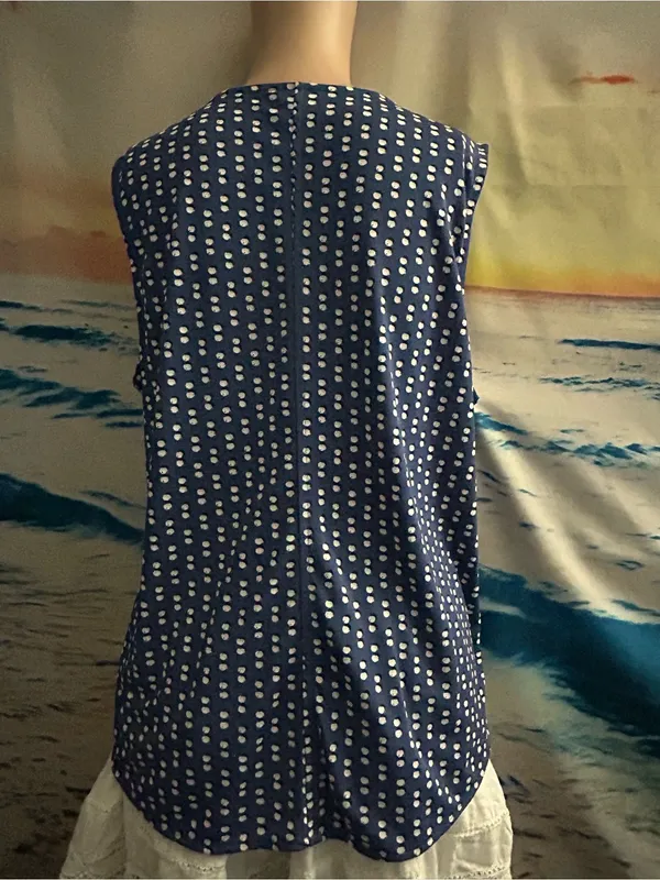 Ann Taylor Women’s Navy Blue Sleeveless V-Neck Dot Print Top LG Petite - Image 2