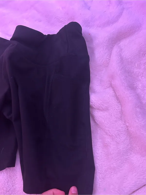 DKNY Black Mid-Rise Bike Shorts - Image 5