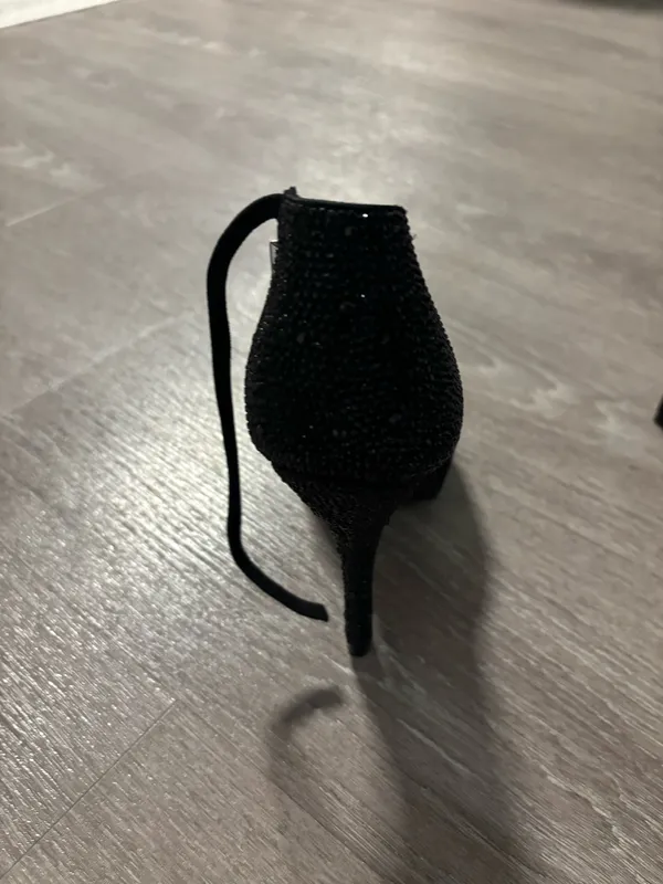 Steve Madden Elegant Black Peep-toe Heels - Image 2