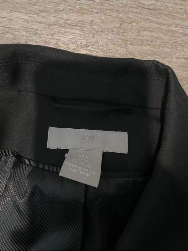 H&M Black Single-Button Tailored Blazer - Image 2
