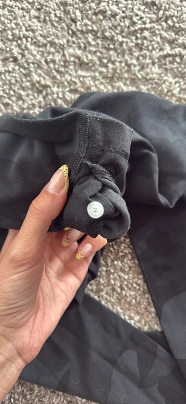 Lululemon Align Leggings - Image 4