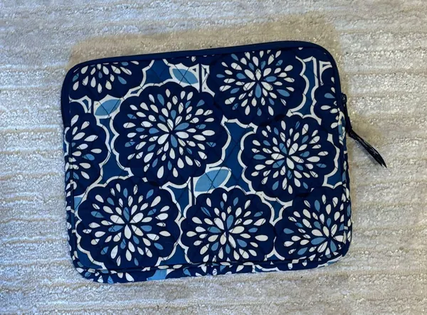 Vera Bradley Mini IPad Sleeve - Image 2