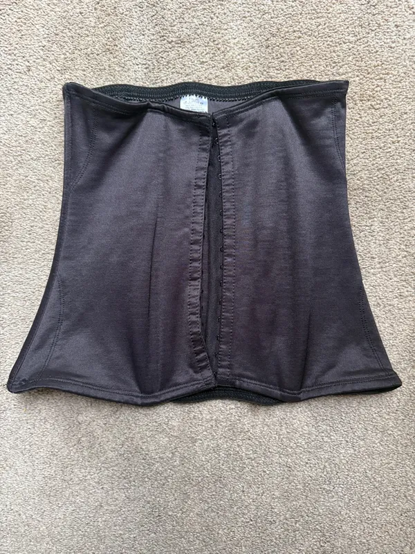 Woman’s Small MiracleSuit Black Waist Trainer Corset Shaper 15 Eyelet Closure - Image 3