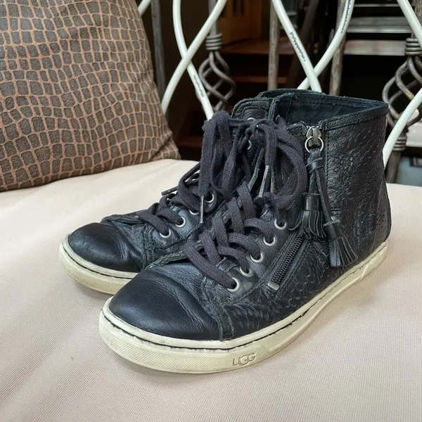 UGG‎ Blaney Leather Zipper High Top Sneaker - Image 9