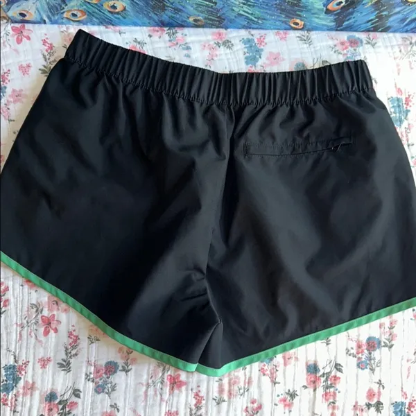 Vans Navy with Green Piping Athletic Shorts Size M - Image 6