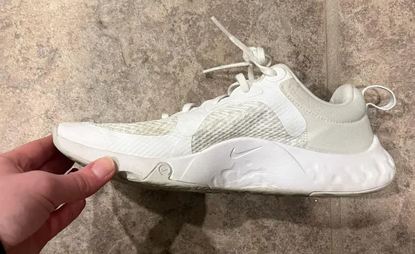 Nike White Running Shoes - Image 4