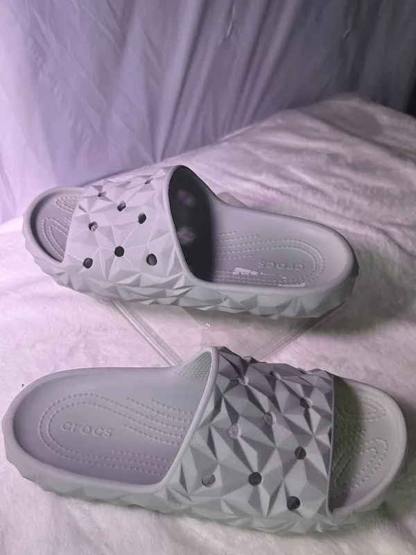 CROCS White Geometric Slide Sandal - Image 2
