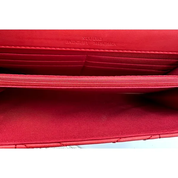 Badgley Mischka Crossbody Chevron Quilted Center Cover - Red - Image 10