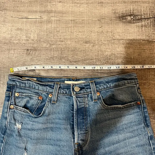 LEVI’S Wedgie Icon Fit Jeans in Jive Taps - Image 8
