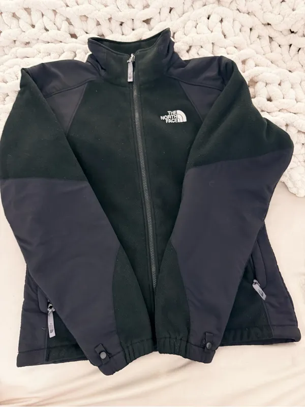 The North Face Women's Black Full-Zip Fleece Jacket Size Medium - Image 4