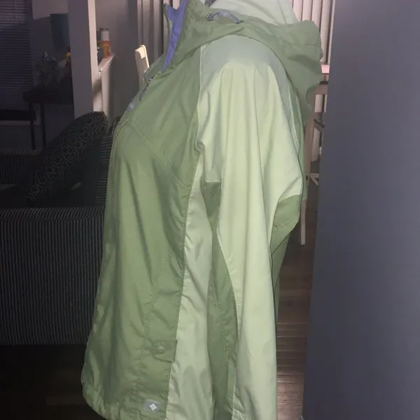 Columbia light weight jacket - Image 4