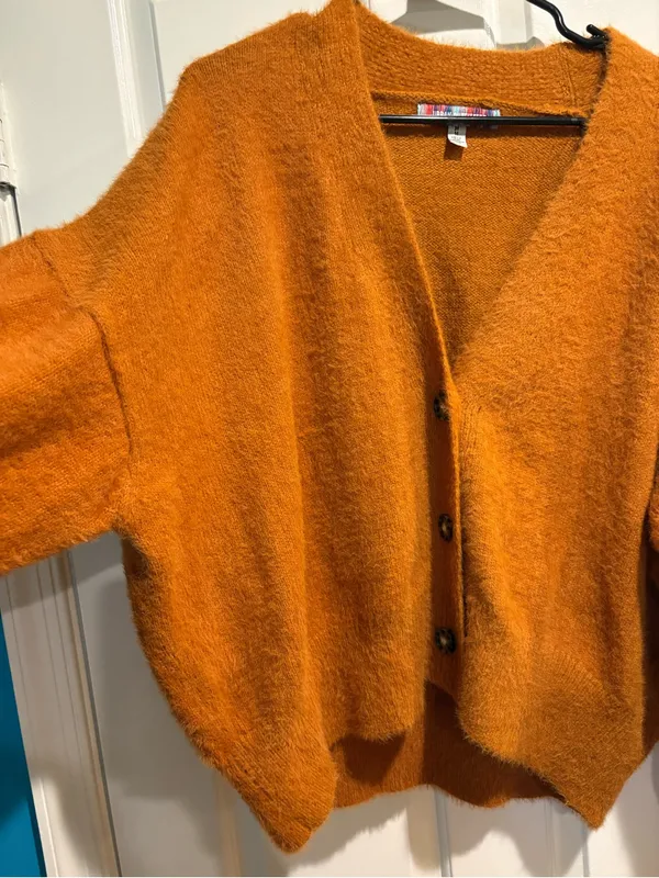 Urban Outfitters Fuzzy Cardigan sweater ochre yellow sz M 90s grunge indie sleaz - Image 3