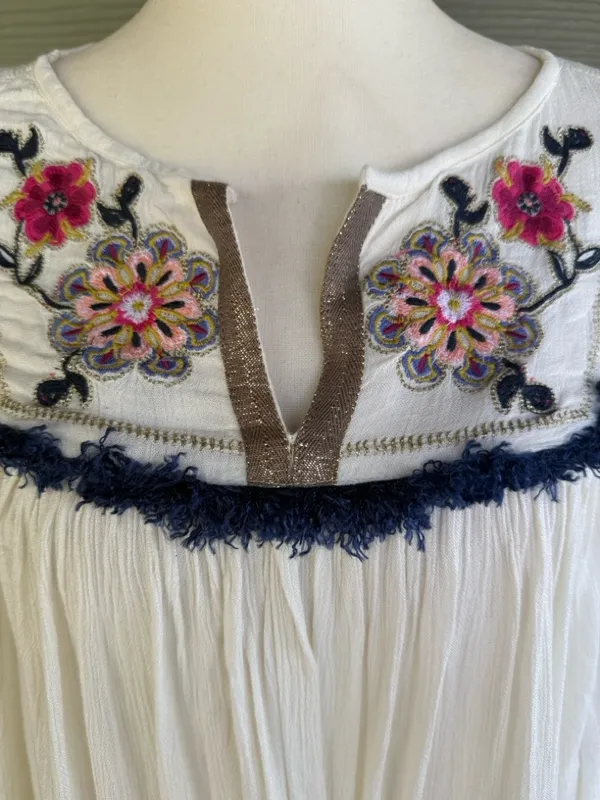 Banjara Embroidered Cropped Boho Top Size M - Image 3