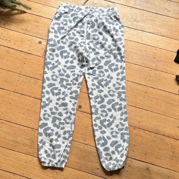 Z Supply Grey Leopard Print Joggers French Terry Sweatpants XS‎ Athleisure - Image 3