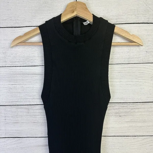 ZARA Women's Ribbed Black Romper Shorts Playsuit Zip‎ Tank Open Back Size Medium - Image 2