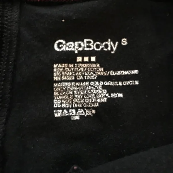 Gap Black Workout Legging Capris - Image 3
