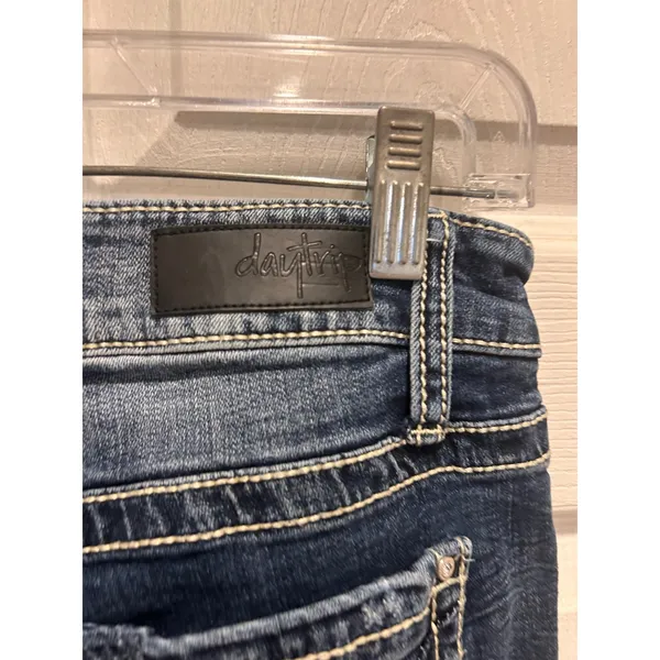 Daytrip Mila Bootcut Jeans 27 Medium Wash Distressed Thick Stitch Hemmed - Image 10