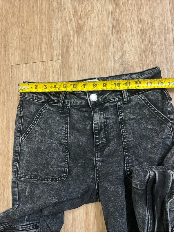 Disclosure High-Rise Black Wide-Leg Cargo Jeans - Image 7