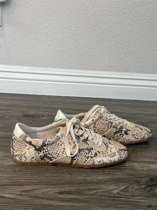 Dolce Vita Snakeskin Print Lace-Up Sneakers Size 7.5 - Image 8
