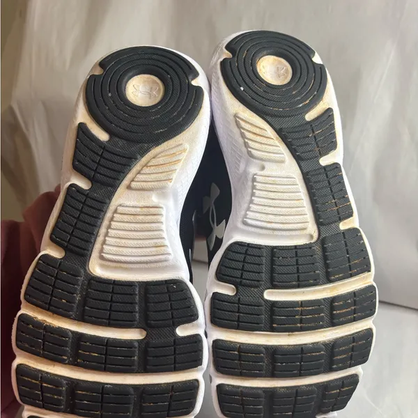 Under Armour Black Sneakers with White Logo - Image 7