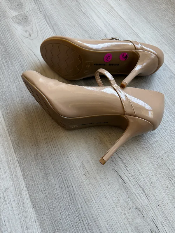 Chinese Laundry Nude Patent Mary Jane Pumps Classic Heels - Image 11