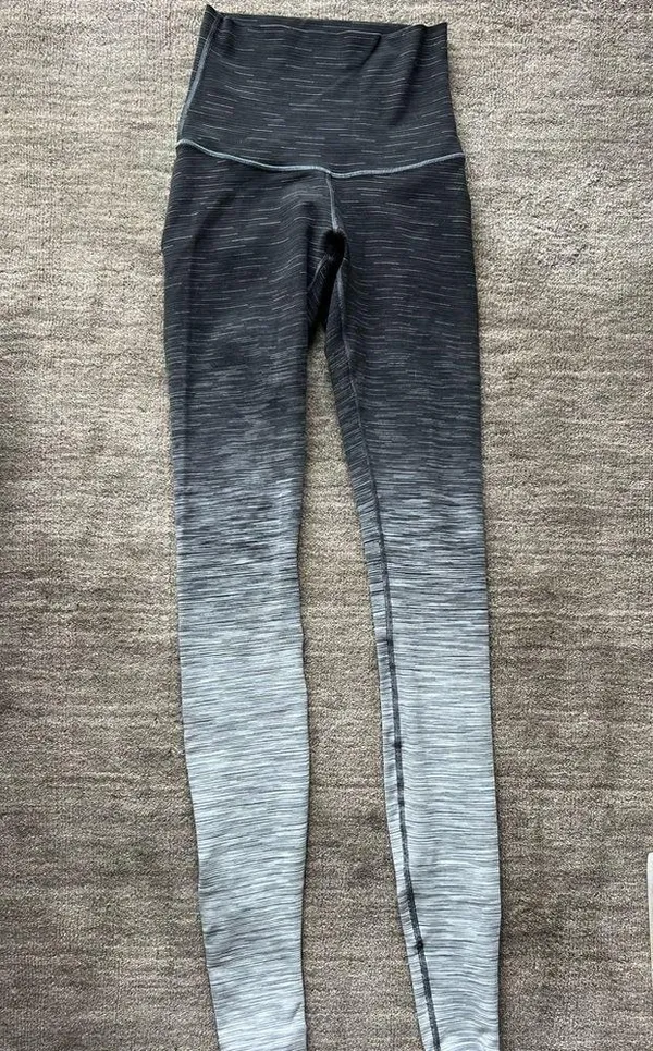 Lululemon | High Rise Dark Gradient Leggings | Size: 2 31inches long - Image 2