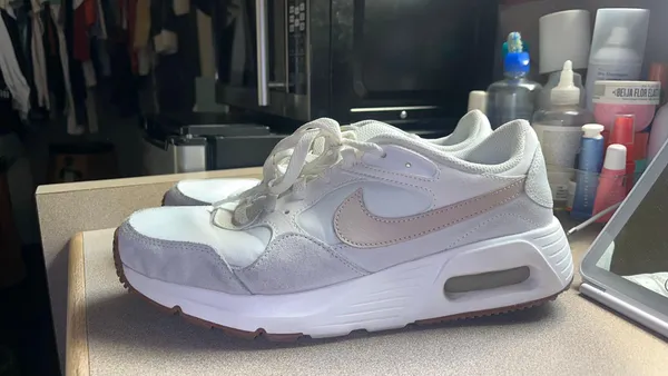 Nike Women’s Air Max - Image 3