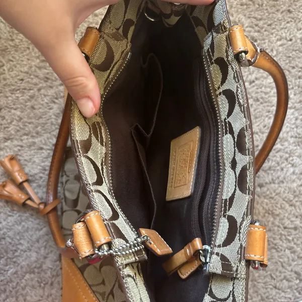Vintage Coach Hampton Shoulder Bag - Image 6