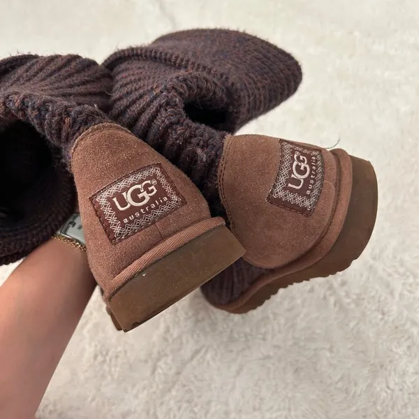 UGG Australiawomen's (Size 7M) Classic Cardy Boot - Red/Brown - Image 2
