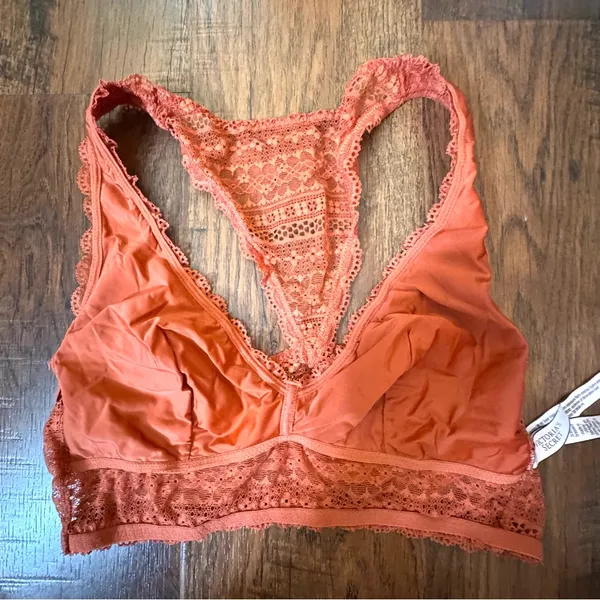 VICTORIA’S SECRET burnt orange / coral lace racerback bralette, size M - Image 4