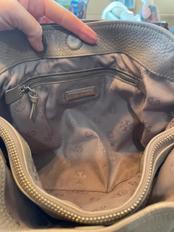 Tory Burch Small Slouch Britten Tote In French Grey - Image 5