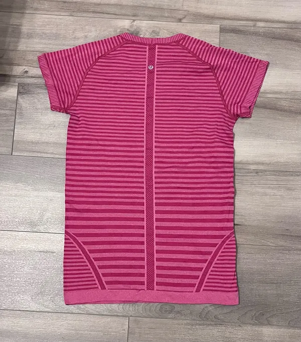 Lululemon Swiftly Tech Short Sleeve - Image 2