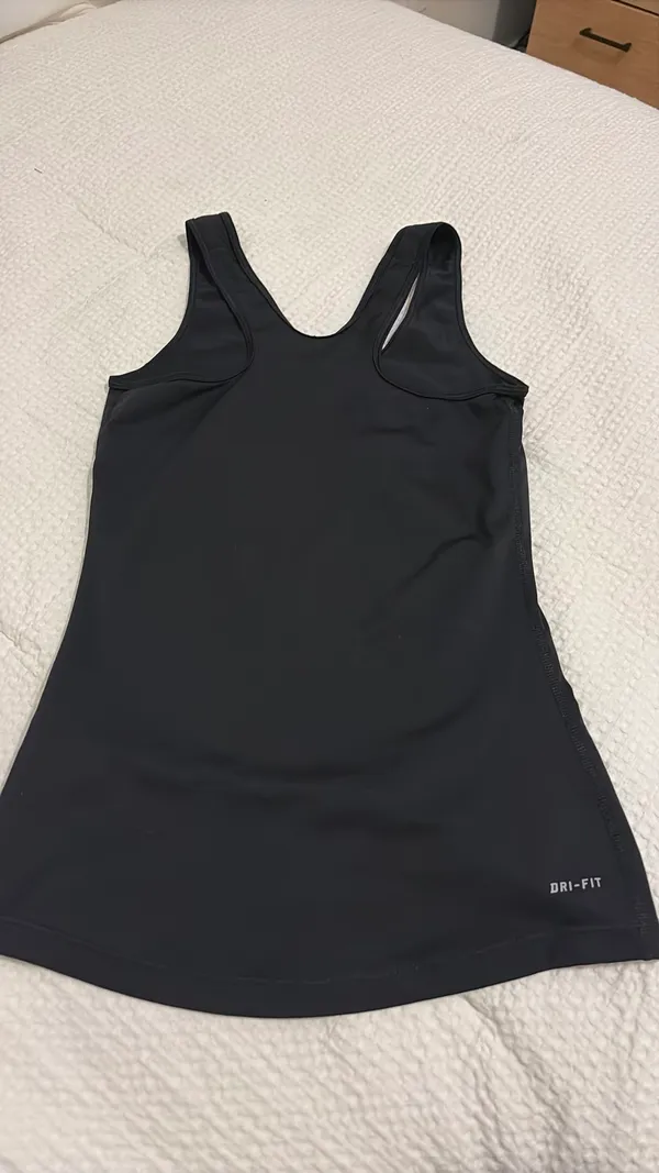 Nike Tank Top - Image 4